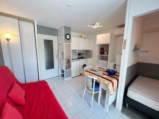 WhatsAppImage2025-04-1015