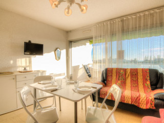 40F2E989264A1ED8BDDFA229284E633F.jpg 40F2E989264A1ED8BDDFA229284E633F.jpg