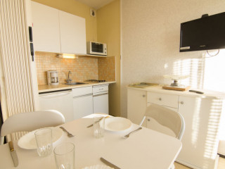 40F2E9892D121ED8BDDFA22B0795301B.jpg 40F2E9892D121ED8BDDFA22B0795301B.jpg