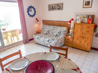 42F2E98F16B71ED7B4A0386D5A6744A4.jpg 42F2E98F16B71ED7B4A0386D5A6744A4.jpg