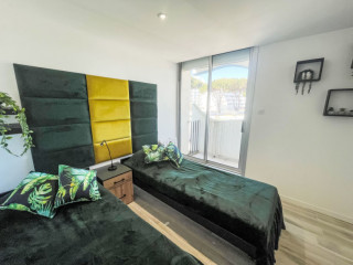 FDBF39DE52821EDF83DC6D66288852B9.jpg FDBF39DE52821EDF83DC6D66288852B9.jpg