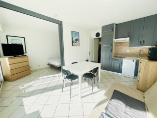 _lv_images__lot_0000000008_02_3584329 _lv_images__lot_0000000008_02_3584329