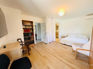 _lv_images__lot_0000000048_08_3185851