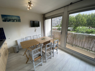 _lv_images__lot_0000004102_03_3259392