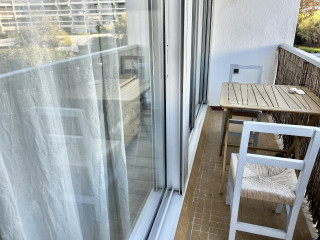 _lv_images__lot_0000004102_06_3230989