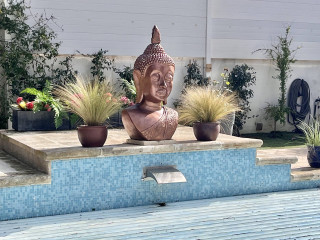 _lv_images__lot_0000004115_03_3234988