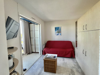 _lv_images__lot_0000004148_02_3695435