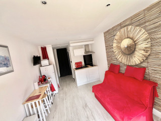 _lv_images__lot_0000004181_03_3247354