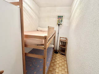 _lv_images__lot_0000004185_06_3255252