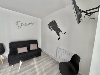 _lv_images__lot_0000004189_01_3219018 _lv_images__lot_0000004189_01_3219018