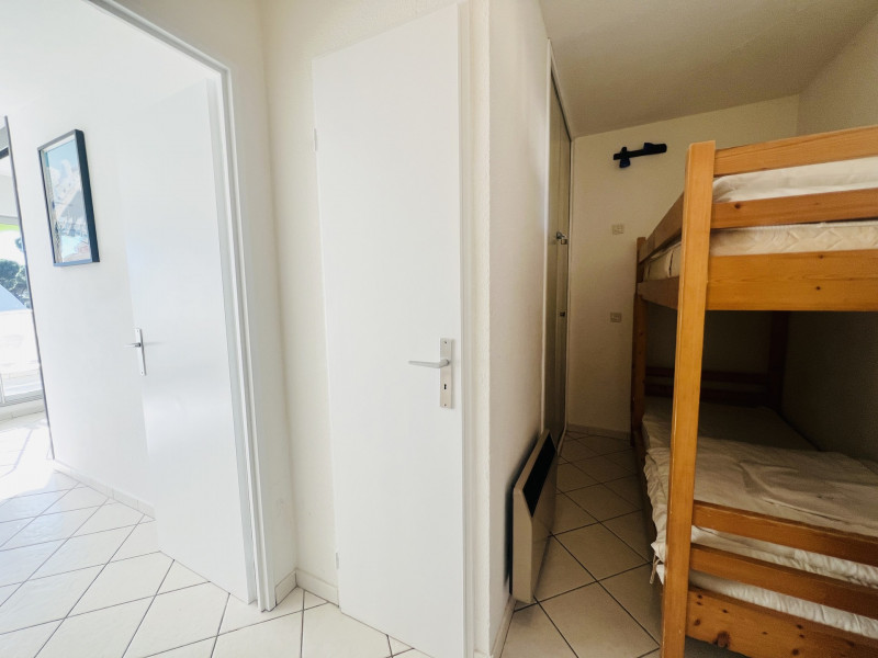 _lv_images__lot_0000000008_10_3648046 _lv_images__lot_0000000008_10_3648046