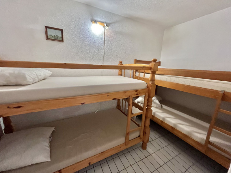 _lv_images__lot_0000004018_07_3656779