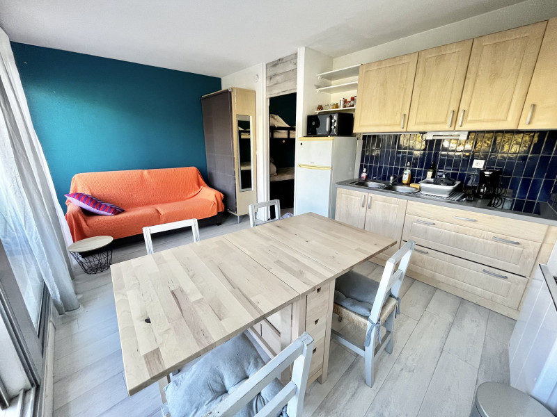 _lv_images__lot_0000004102_07_3210864 _lv_images__lot_0000004102_07_3210864