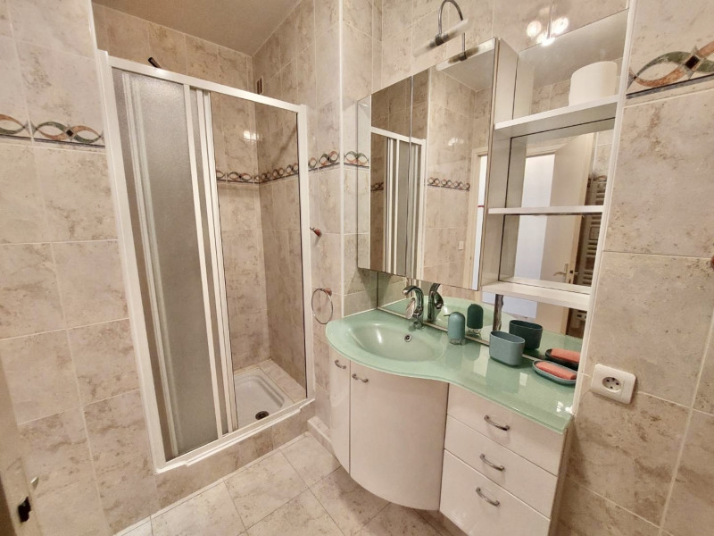 _lv_images__lot_0000004113_05_3251318