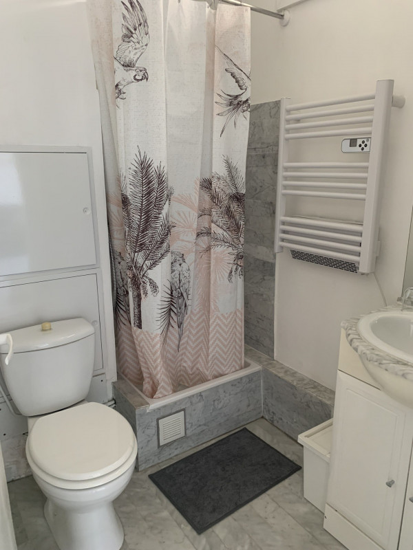 _lv_images__lot_0000004122_09_3589386