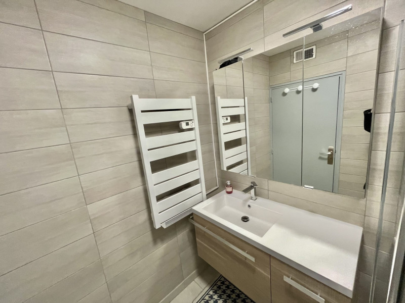 _lv_images__lot_0000004162_11_3112314