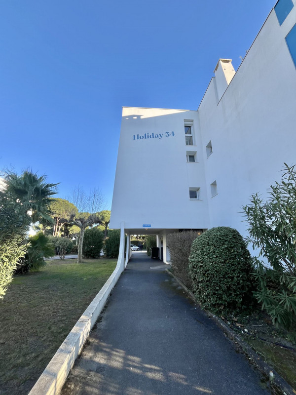 _lv_images__lot_0000004169_12_3036817 _lv_images__lot_0000004169_12_3036817