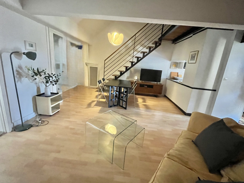 _lv_images__lot_0000004194_02_3656764